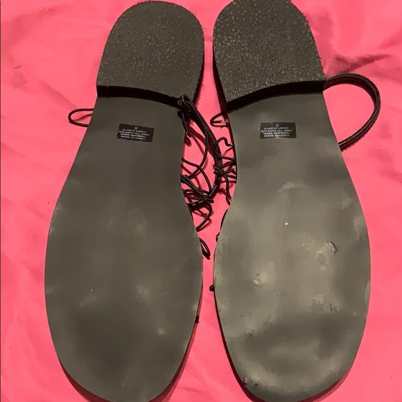 Sandals - Picture 2 of 3